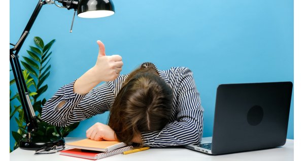 Stanchezza e cali di energia: integratori utili per affrontare il caldo