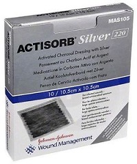 MEDICAZIONE IN CARBONE ATTIVO CON ARGENTO ACTISORB SILVER 10,5X10,5 CM 3 PEZZI - Farmadillo